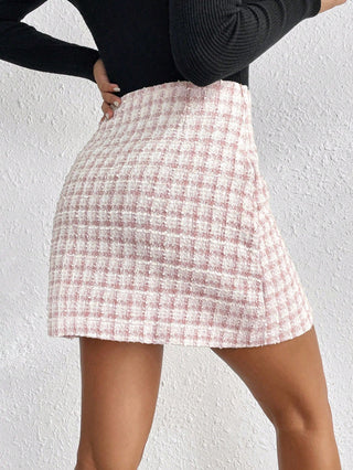 Rosa - Elegant Skirt with Button Design