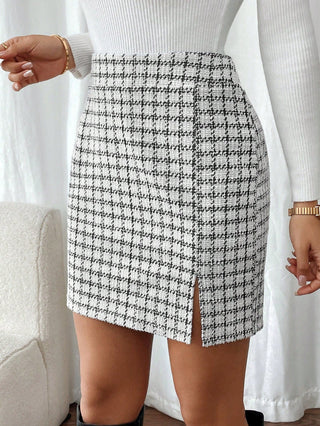 Chelsea - Trendy Casual Mini Skirt with Split