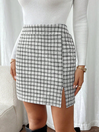 Chelsea - Trendy Casual Mini Skirt with Split