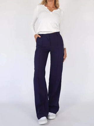 Emryn - Slim Fit Pants with Flared Pipes