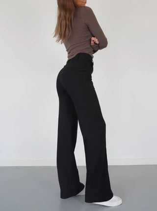 Emryn - Slim Fit Pants with Flared Pipes