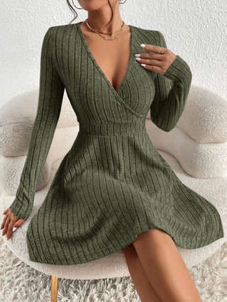 Halo - Classy V-Neck Midi Dress